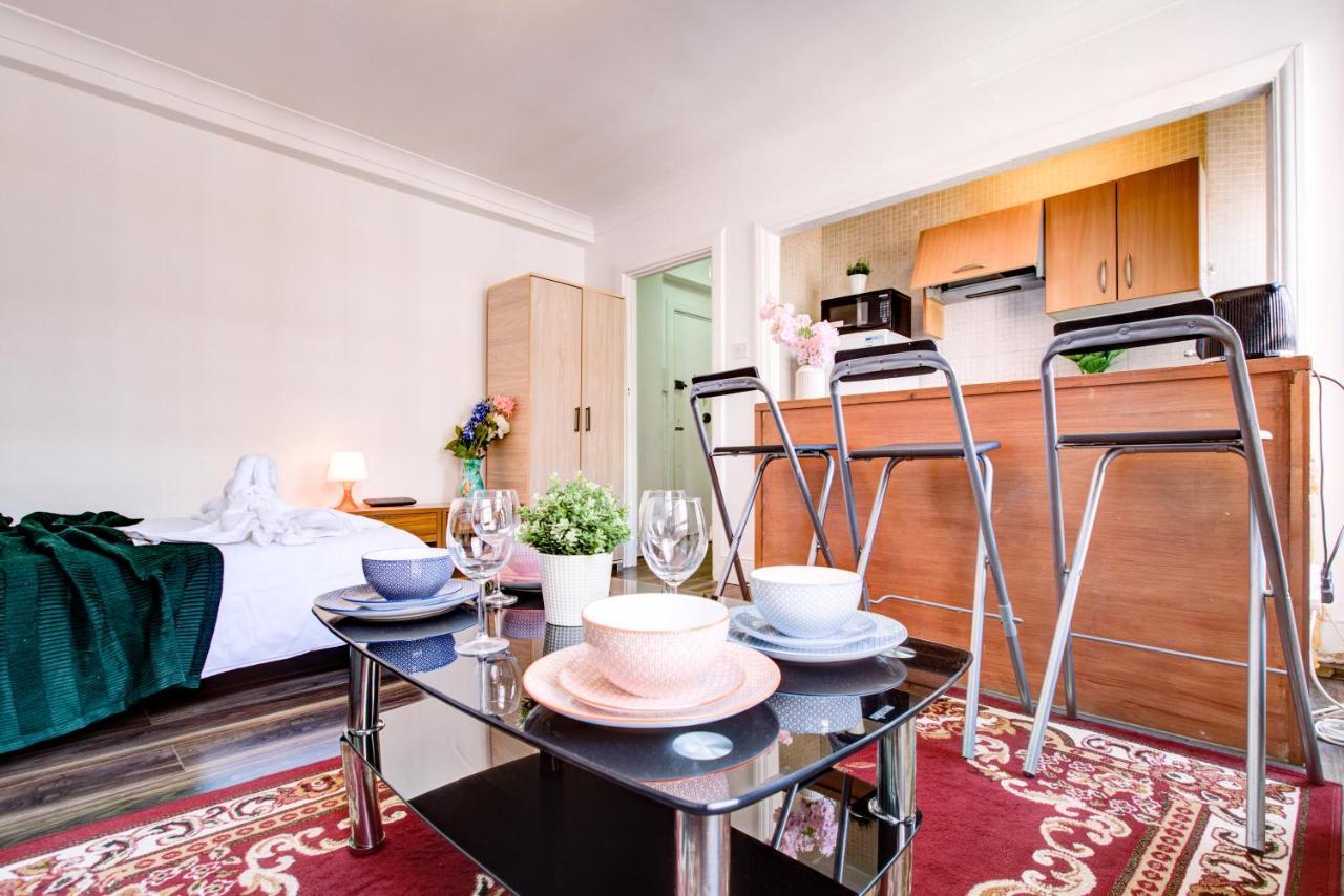 Cozy Studio In Central London Apartment ภายนอก รูปภาพ